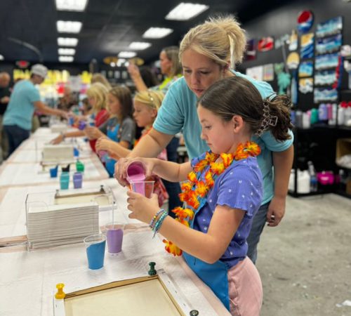 Kids-Birthday-Parties-at-Hawaii-Fluid-Art