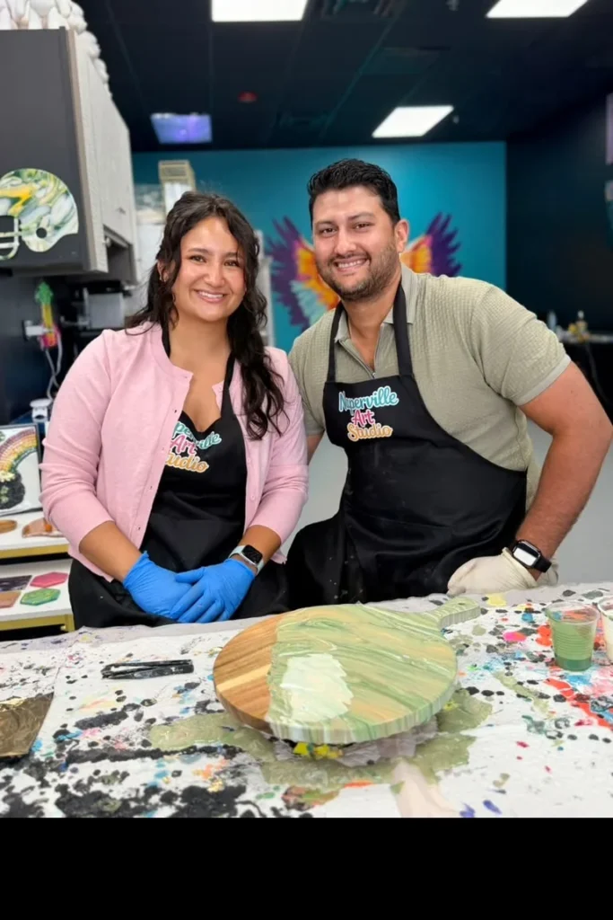 couple-green-resin-round-board-naperville-art-studio-2x3