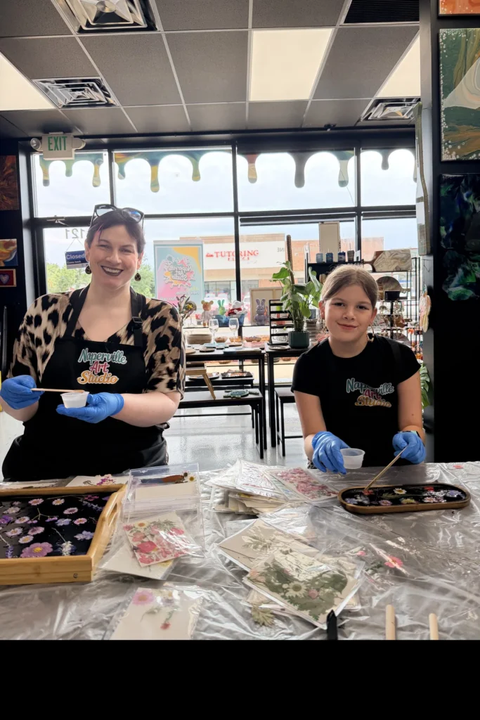 mother-daughter-pressed-flower-class-naperville-2x3